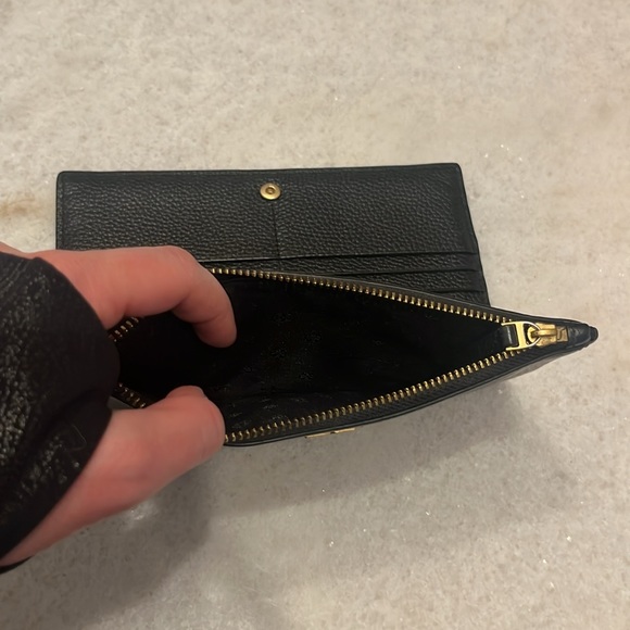 Tory Burch Black Leather Wallet - Picture 5 of 5